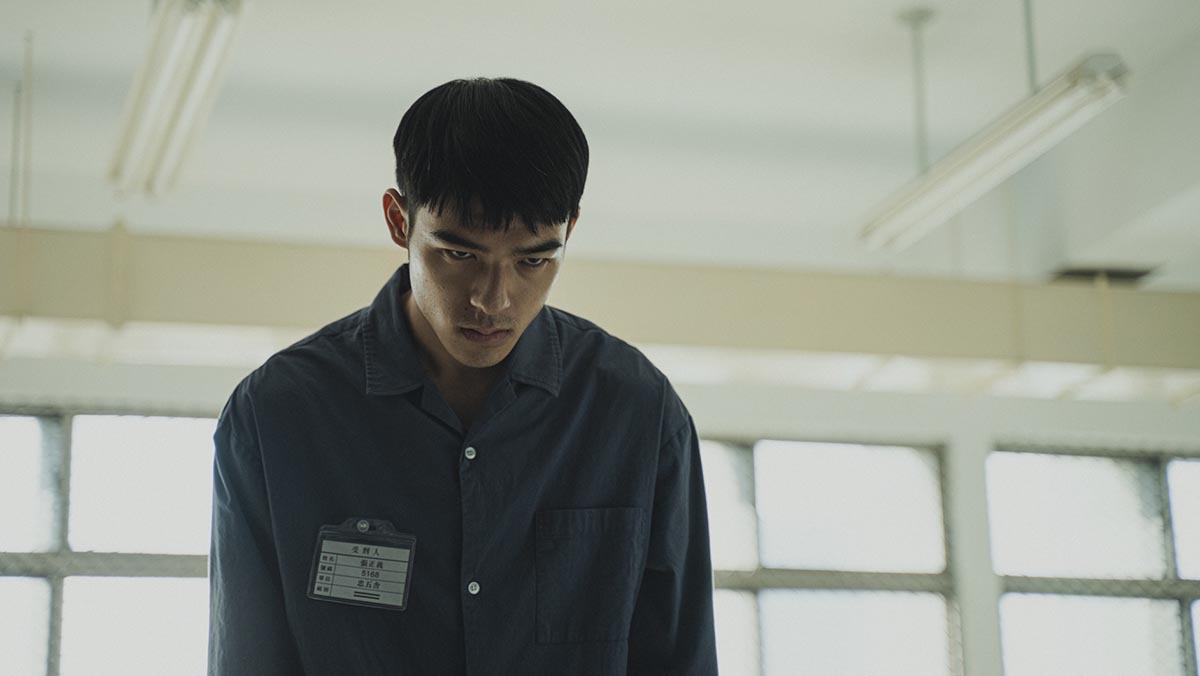 《罪後真相》扮通緝犯太入戲!陳昊森眼神「壞壞的」買菜遭警盤查! 6 20220926 NEWS 8 7