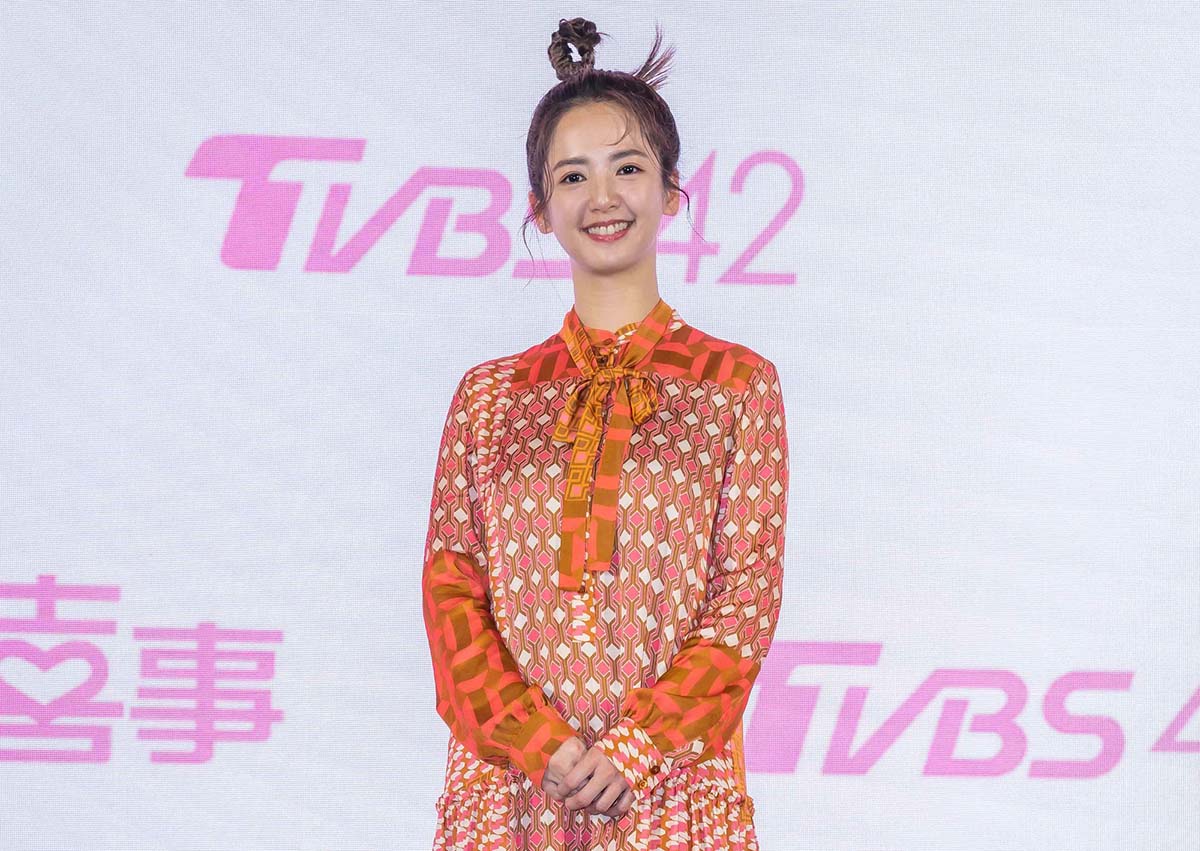 TVBS全新8點檔《加油喜事》精彩片花首曝光 ,為戲披婚紗無數次 周曉涵高喊:「終於結成婚!」 9 20221111 NEWS 1 14