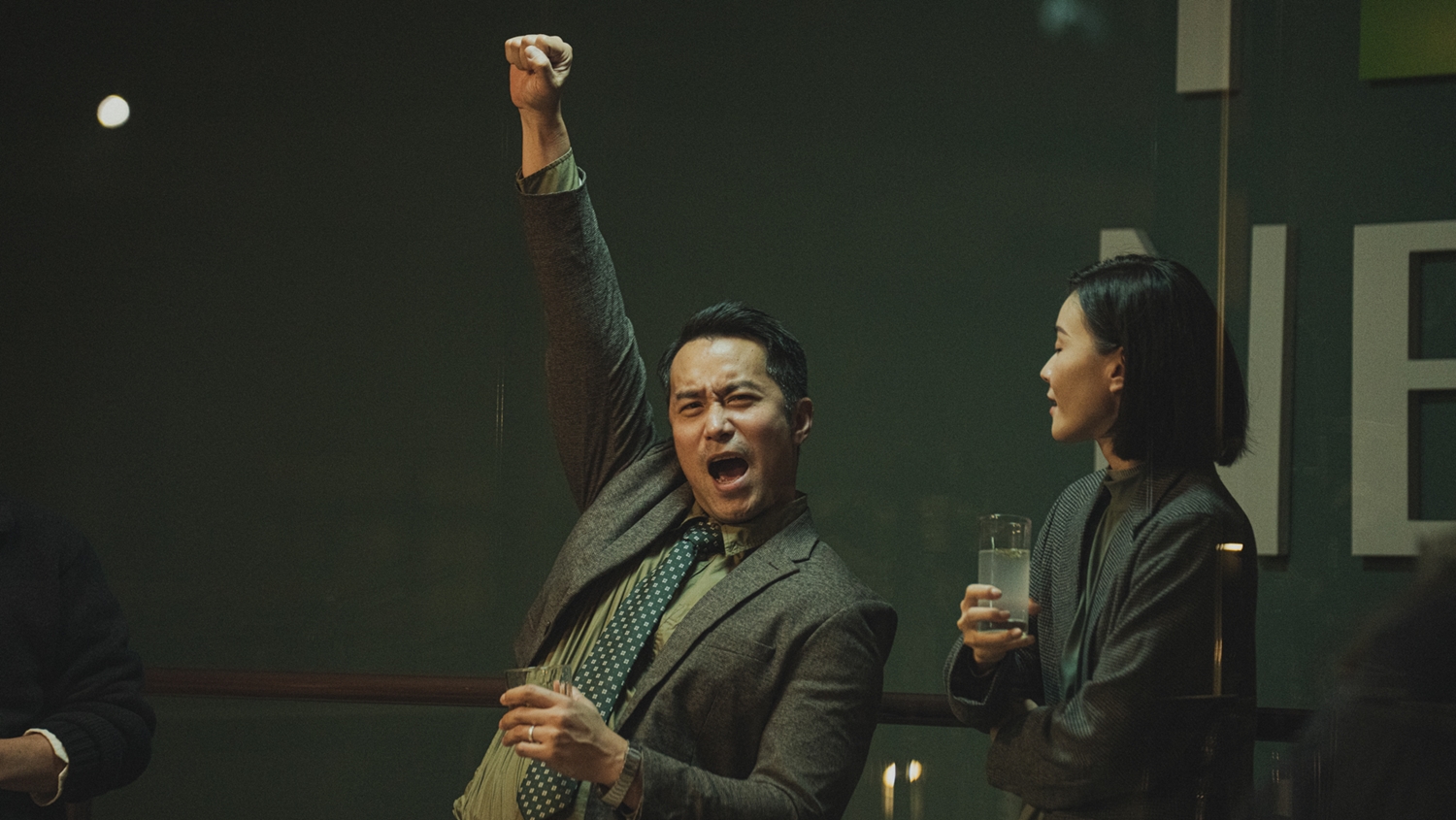 《罪後真相》全台票房破千萬!「百人解謎場」花式提問導演接招,張孝全潛入觀眾席陪影迷看片,被陳昊森逼哭自虧「太沒用」 6 20221111 NEWS 6 4