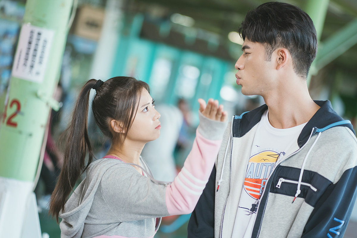 王新凱靠「抱腿」留住吳玳慈,被王新凱扛習慣 吳玳慈喊:「上面空氣很不錯」 3 20221202 NEWS 1 2