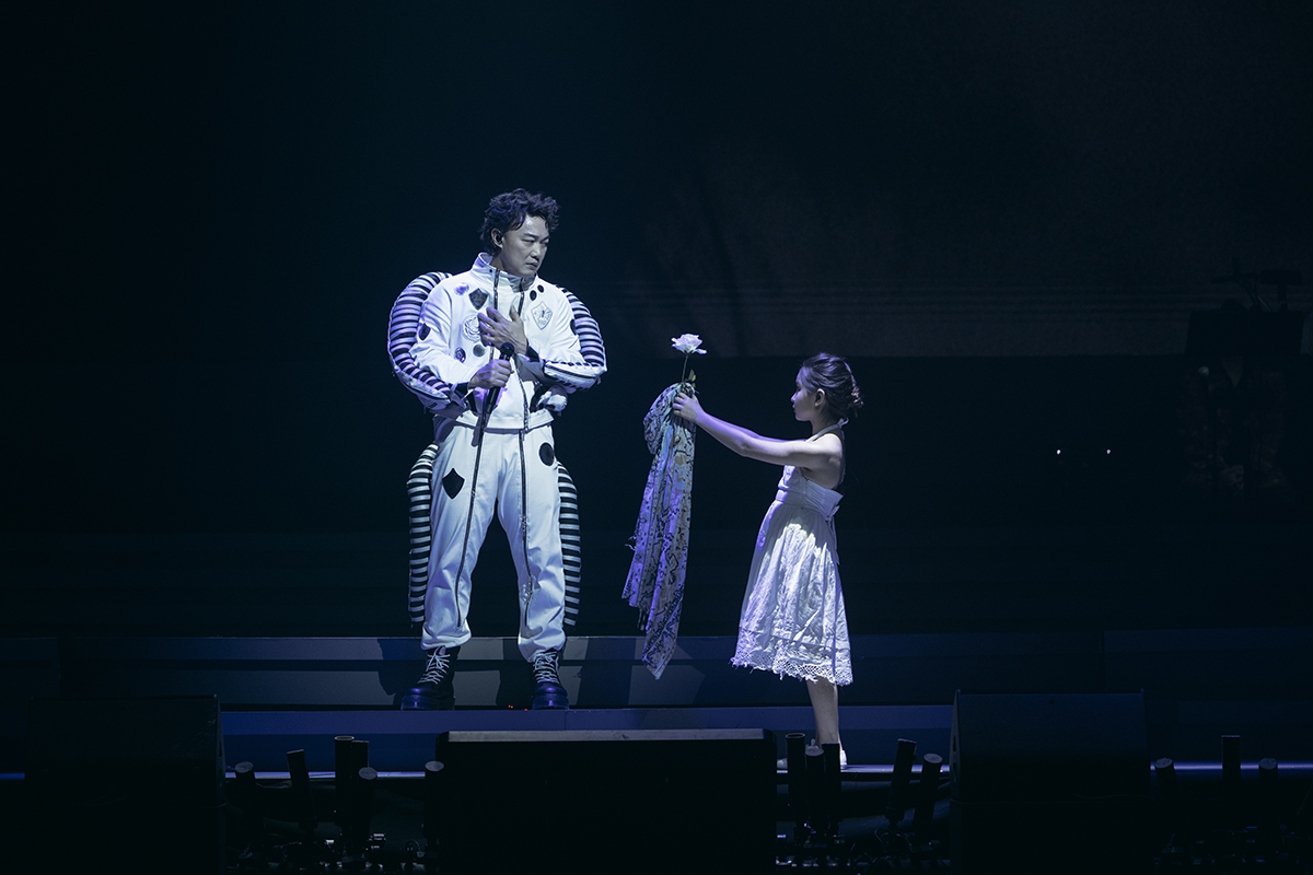時隔九年!!陳奕迅 Fear and Dreams 演唱會擁紅館史上最巨電子螢幕盛大展開 9 20221211 NEWS 2 15