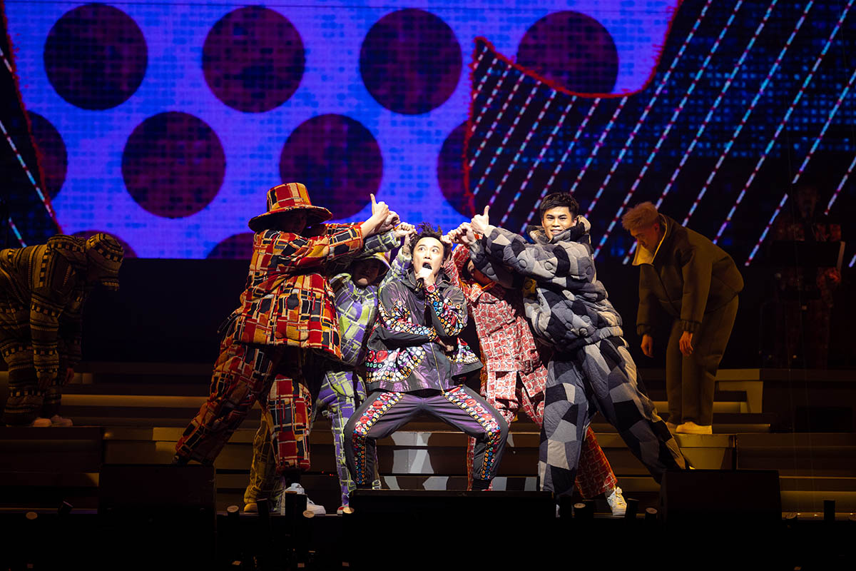 時隔九年!!陳奕迅 Fear and Dreams 演唱會擁紅館史上最巨電子螢幕盛大展開 11 20221211 NEWS 2 21