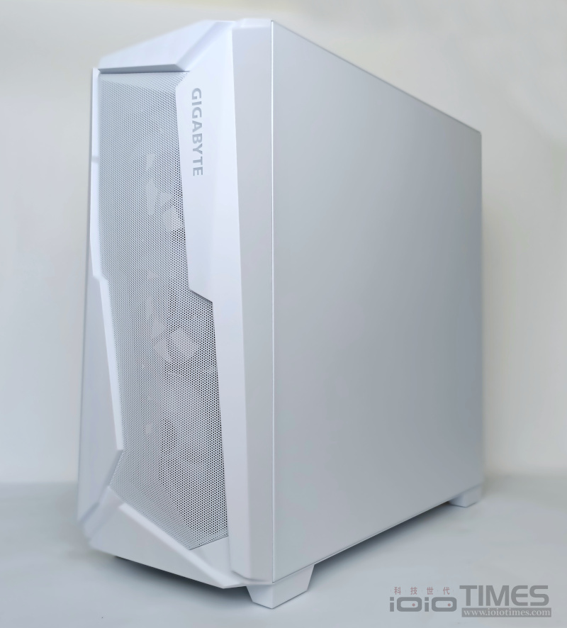 gigabytec301case 006 1