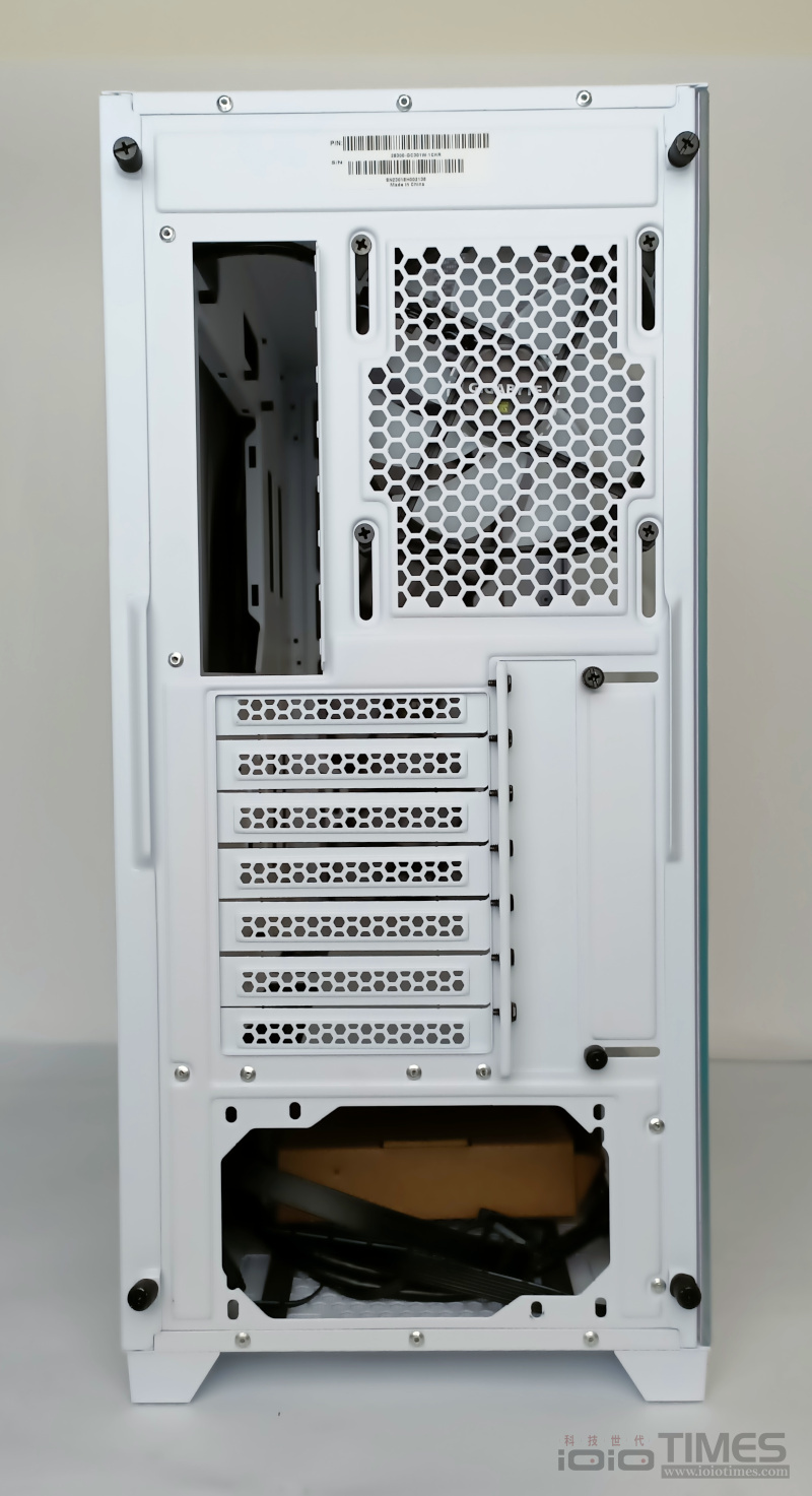 gigabytec301case 007 2