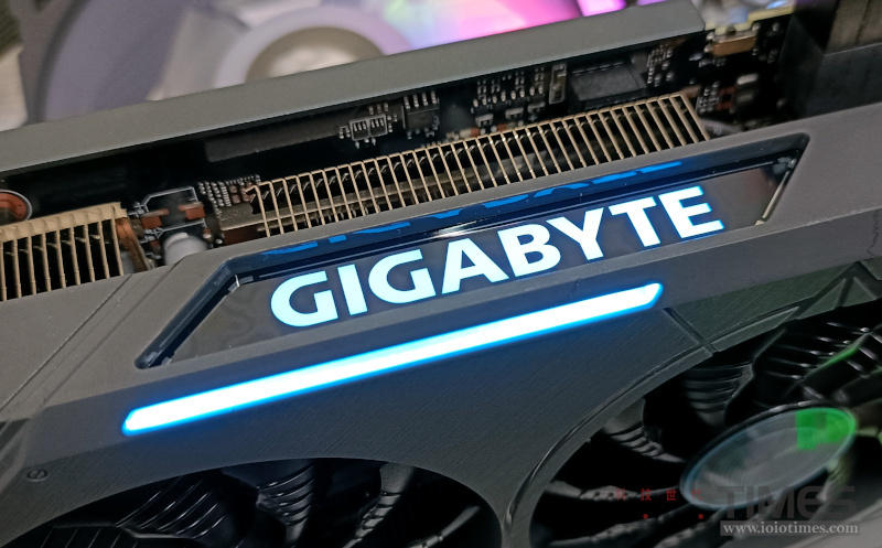 gigabytertx4070eagle 013 1