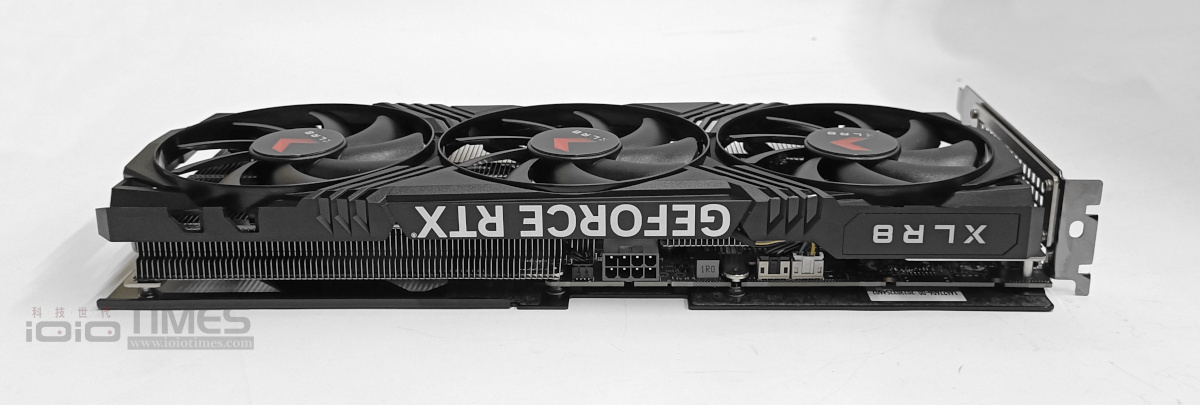 pnyxlr8gamingrtx4060ti8g 007