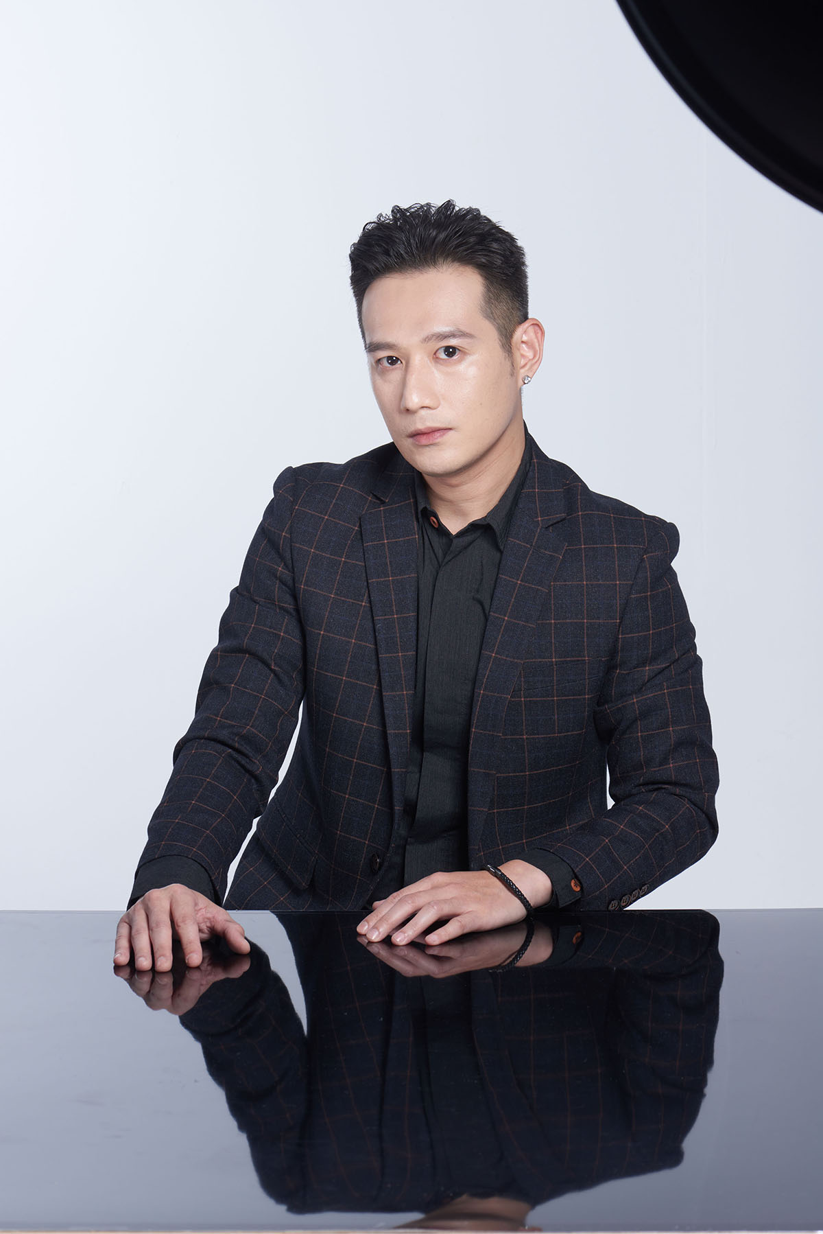 前人氣男團成員阿美-蕭聖傑近況曝光,38歲帥氣凍齡、膚況好到活像剛滿18少年郎! 3 20230804 NEWS 1 6