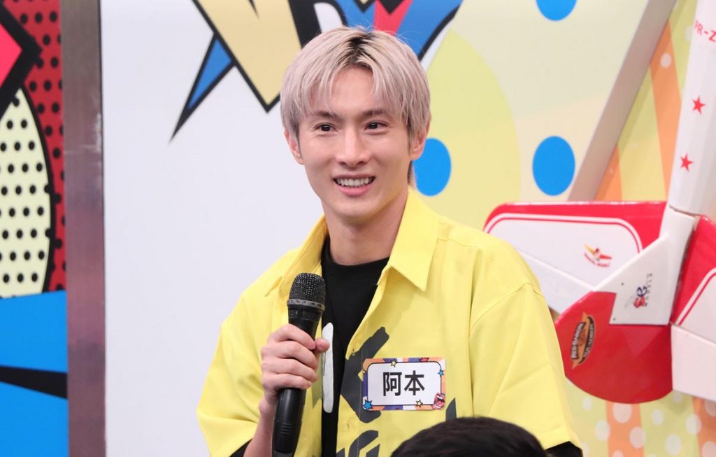《小明星大跟班》8點檔劇情神展開,金鐘男星懇求賜死卻演到殺青 3 20230906 NEWS 1 2