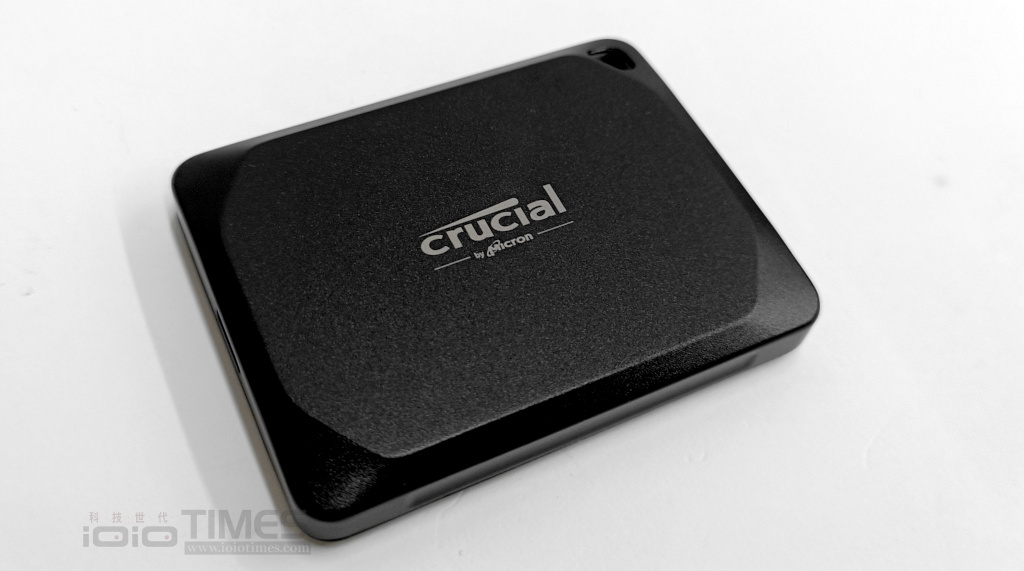 crucialx10ssd 007