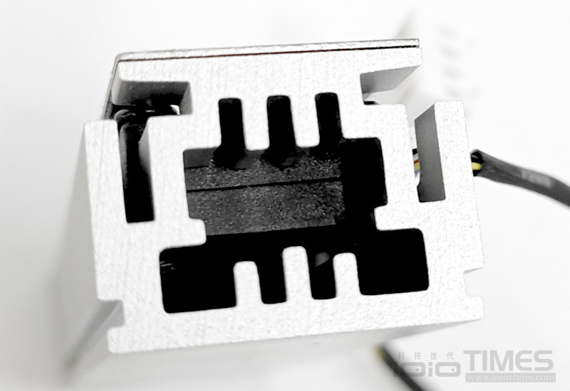 高速性能、唯快不破,Apacer AS2280F4 M.2 PCIe Gen5 x4 SSD 1TB搭載主動式散熱器開箱試用 10 apaceras2280f4gen5ssd 008 1