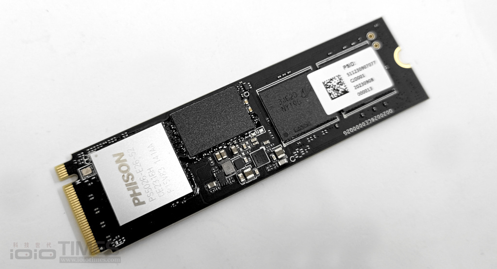 高速性能、唯快不破,Apacer AS2280F4 M.2 PCIe Gen5 x4 SSD 1TB搭載主動式散熱器開箱試用 16 apaceras2280f4gen5ssd 010