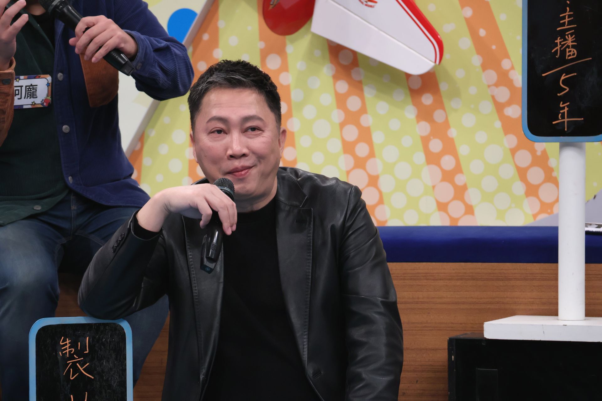 在演藝圈受盡人情冷暖、謝忻若重選不踏進這行,演藝圈比較好賺、Sandy曝教書時薪360 2 20230115 NEWS 1 3
