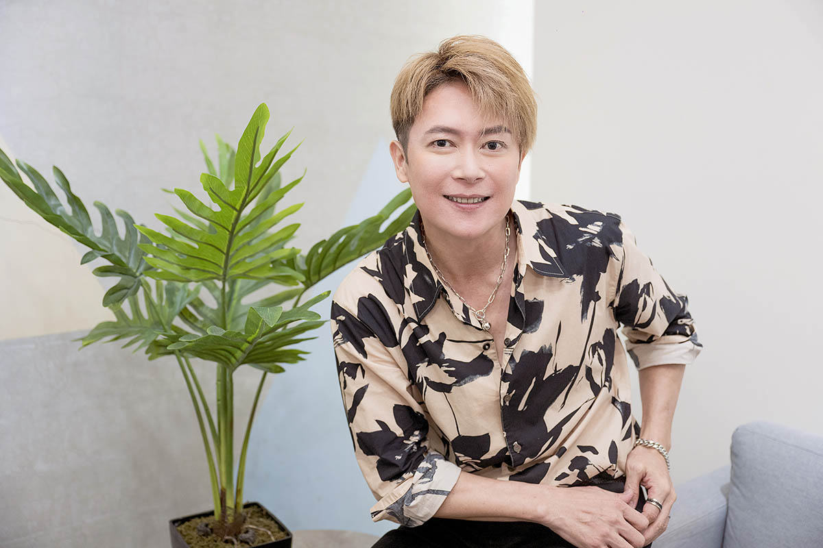 粉絲姊姊另類身世告白,王燦半信半疑問親哥「我是父母領養的孩子? 1 20240102 NEWS 1 13
