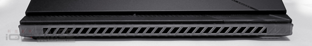 ROG Strix SCAR 18 (2024) 電競筆電機皇登場,雙頂規硬體配置、巔峰性能的代表之作 19 rogscar18 013 3