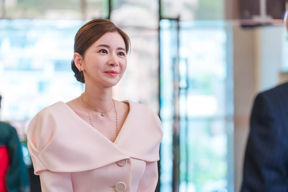 「復仇女王」張瑞希時隔5年華麗回歸《魔女的遊戲》魅力不減 5 20240401 NEWS 1 18