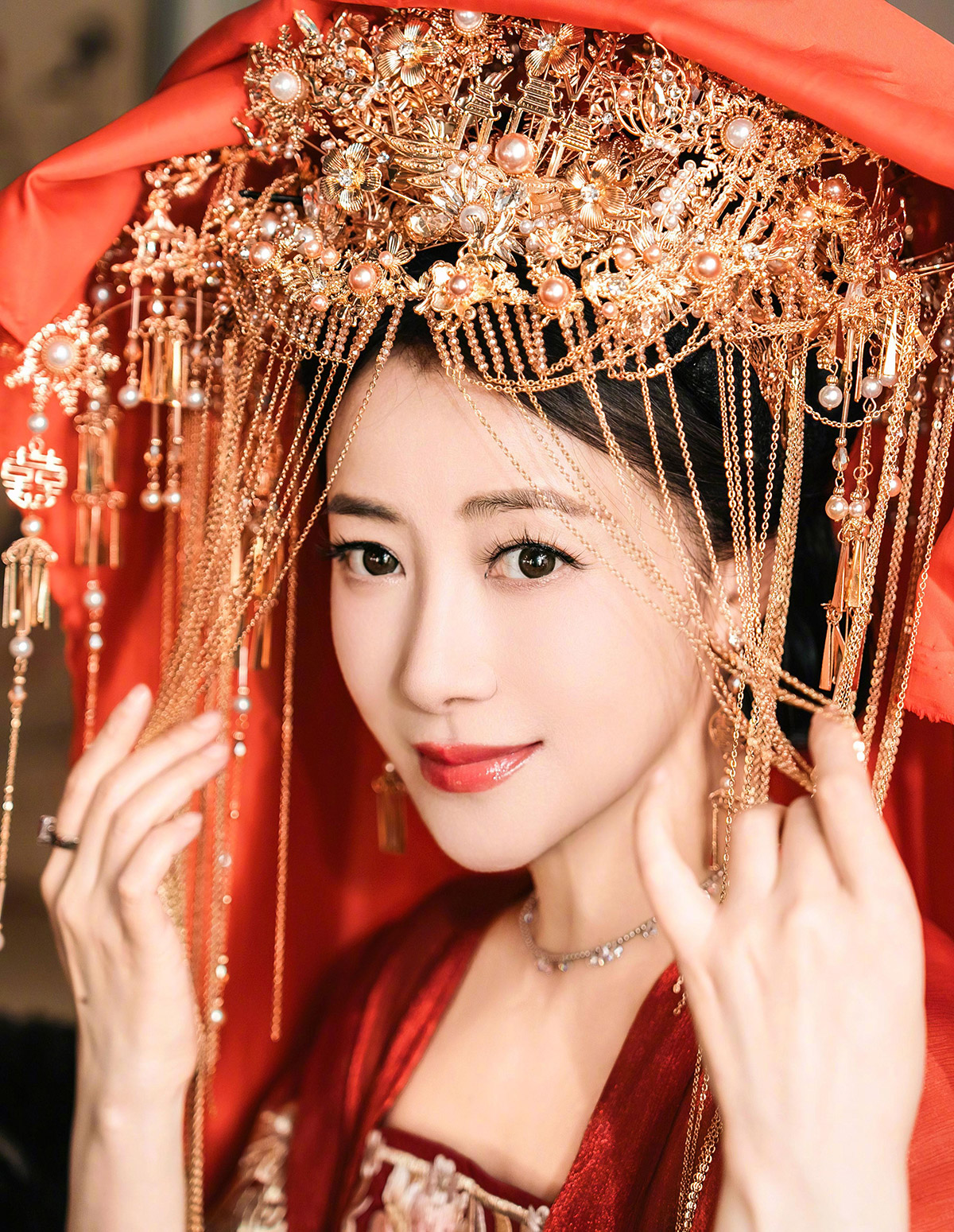 美到粉絲當眾「謝絕合照」,「奶白肌女神」陳紫函親吐結婚八週年心得 3 20240729 NEWS 1 18