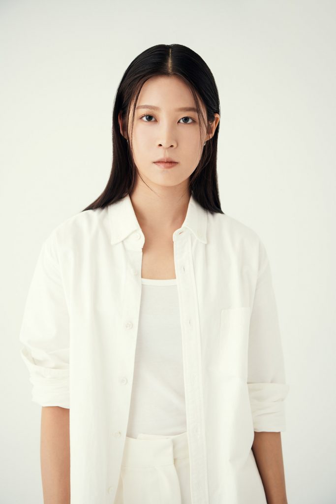 「小間影藝」推2025年曆!潘親御、李夢苡樺、李苡茜、米故、郭子豪,實力派新演員初登場 5 20241216 NEWS 1 48