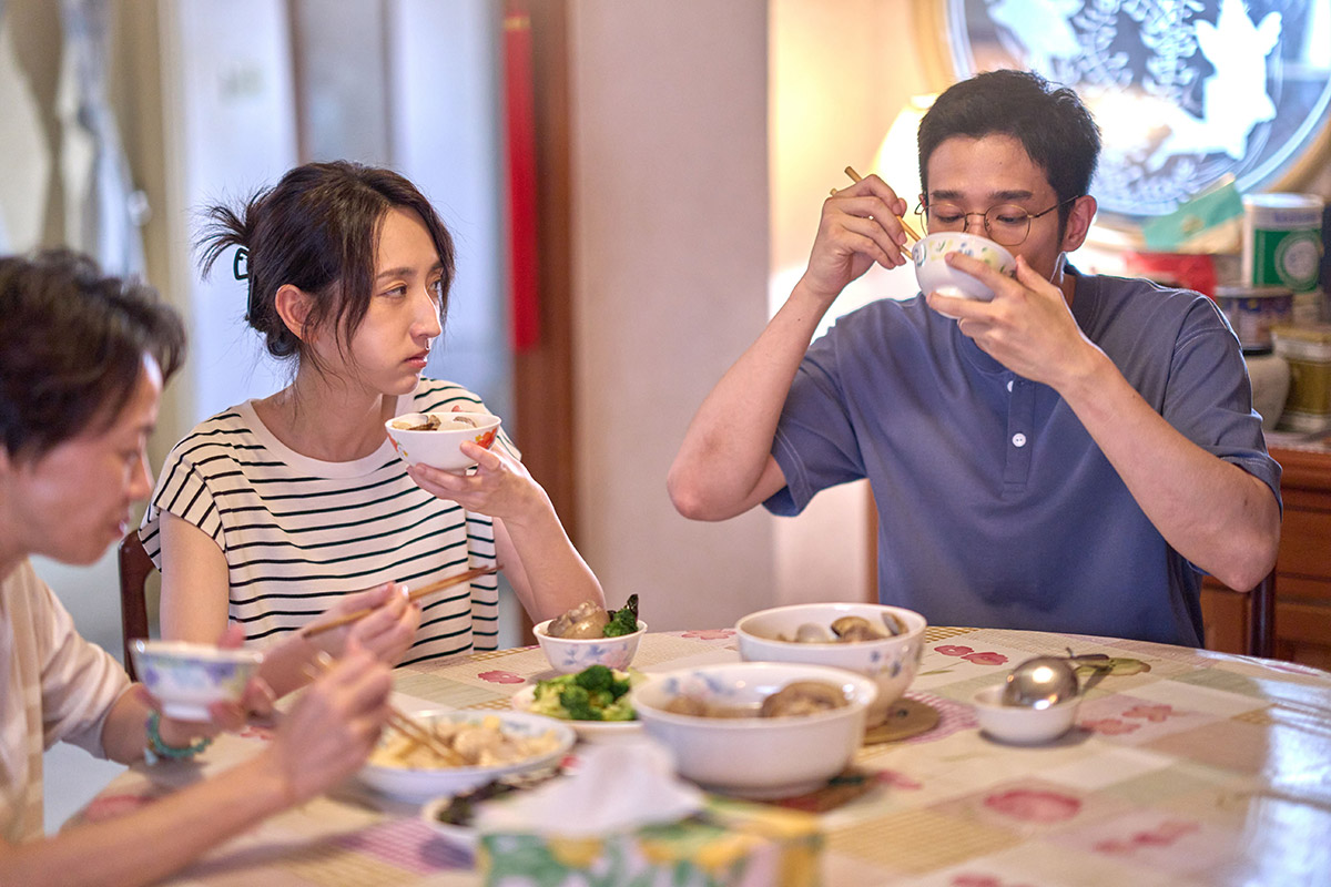Netflix愛情清醒喜劇《童話故事下集》第二波花絮「我的老公是媽寶」曝光 3 20250107 NEWS 1 3