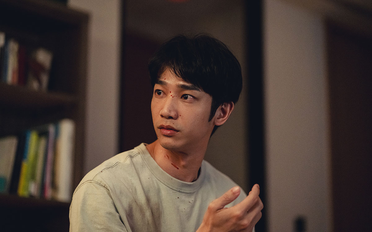頭撞牆破百次竟喊好玩?袁澧林《山忌 黃衣小飛俠》發狂演技演上癮 4 20250507 NEWS 6 6