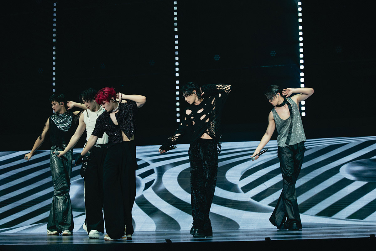 FEniX首場演唱會「MBB 2025 LIVE CONCERT」嗨翻TICC 粉絲尖叫掀翻屋頂! 1 20250519 NEWS 1 9