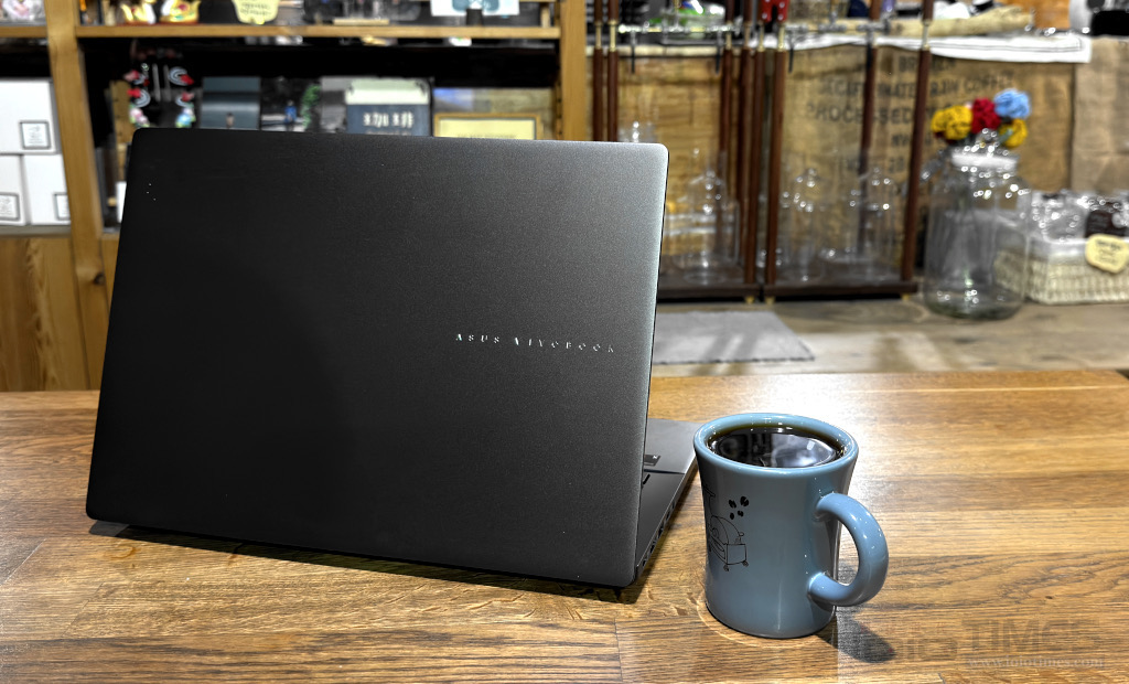 ASUS Vivobook S14 (S3407QA)開箱試用、搭載Snapdragon X處理器超長效續航筆電,同場加映ASUS Vivobook S15 (S5507QA) 10 asusvivobooks14s3407qa 010 3