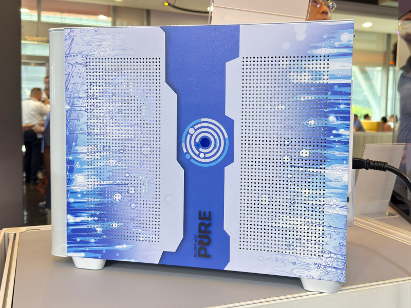 《Computex 2025展場巡禮》SAPPHIRE藍寶科技 13 computex2025 sapphire 010 4
