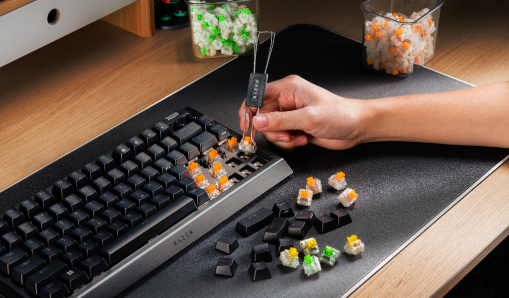 Razer發布基於BlackWidow V4 75%的定製版Barebone機械鍵盤,鎖定DIY族群、139.99美元起 2 20250611 razerv4barebonekb 03 1