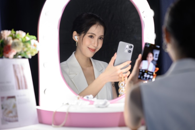 OPPO Reno14系列輕旗艦風格之冠!絢彩人魚美學設計、全新升級OPPO AI賦能影像創作#怎麼拍都型 9 20250625 opporeno1407