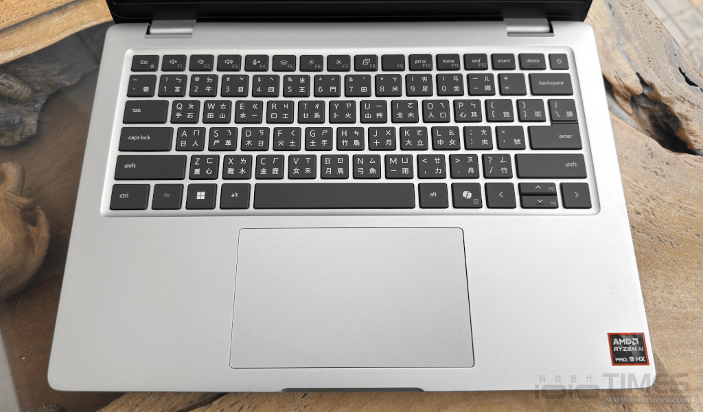 Dell Pro 14 Plus PB14255開箱試用,搭載AMD Ryzen AI 9 HX Pro 370與Radeon 890M、開啟商用筆電新勢力 12 dellpro14plus 010