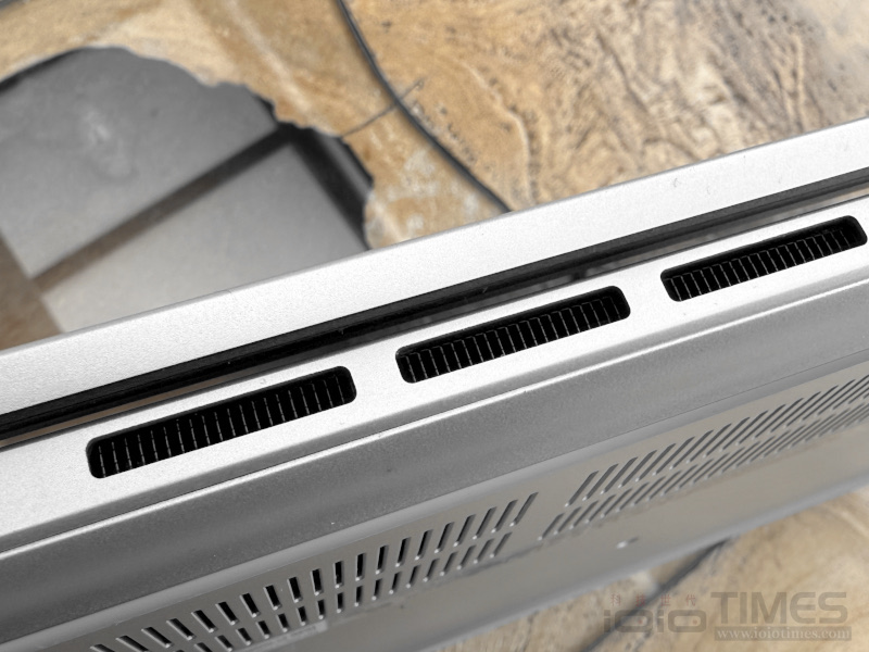 Dell Pro 14 Plus PB14255開箱試用,搭載AMD Ryzen AI 9 HX Pro 370與Radeon 890M、開啟商用筆電新勢力 18 dellpro14plus 012 3