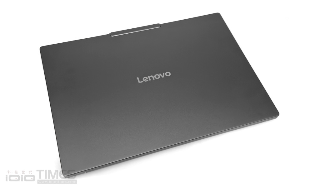 Lenovo IdeaPad Pro 5 16IAH10開箱試用,搭載Intel Core Ultra 7 255H與2.8K PureSight OLED 2 lenovoideapadpro5i16iah10 008