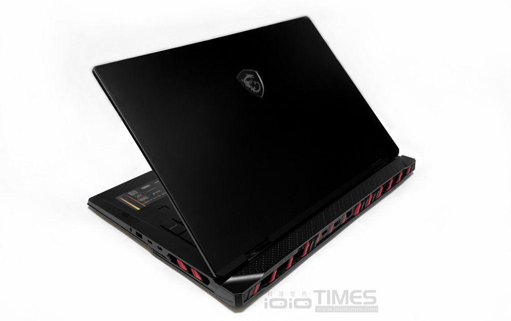 龍魂覺醒!MSI Raider 18 HX AI A2XWIG電競筆電開箱試用,搭載RTX 5080 GPU、提供強大遊戲效能 7 msiraider18hxaia2xwig 013