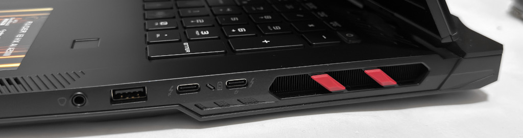 龍魂覺醒!MSI Raider 18 HX AI A2XWIG電競筆電開箱試用,搭載RTX 5080 GPU、提供強大遊戲效能 11 msiraider18hxaia2xwig 016 2