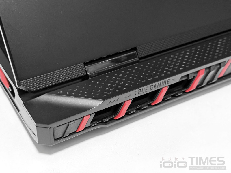 龍魂覺醒!MSI Raider 18 HX AI A2XWIG電競筆電開箱試用,搭載RTX 5080 GPU、提供強大遊戲效能 14 msiraider18hxaia2xwig 018 2