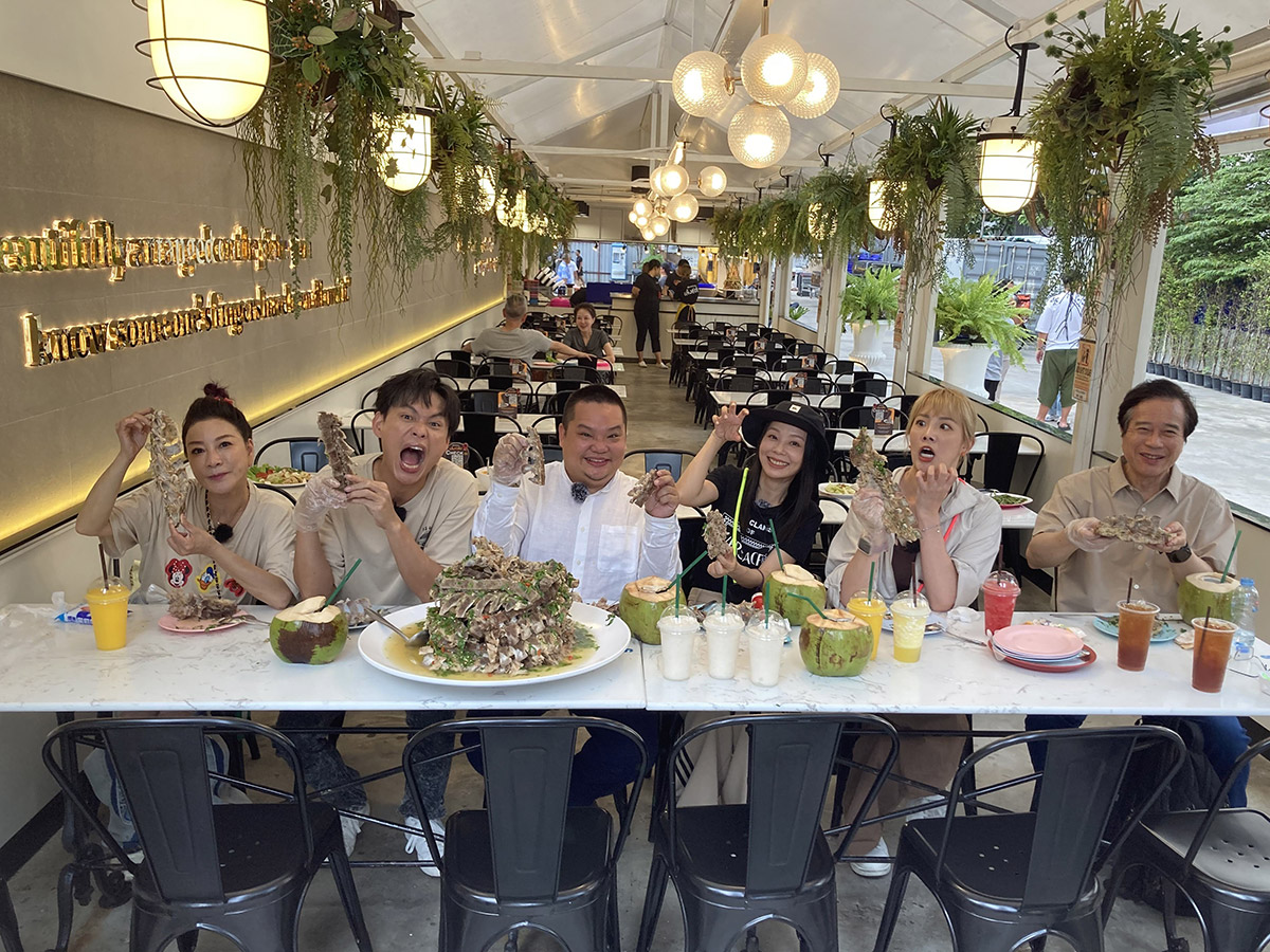 黃鐙輝、孫淑媚《行!鬥陣出國去!》拜訪追夢臺灣人淚崩 心疼犧牲親子相處 8 20250703 NEWS 7 4