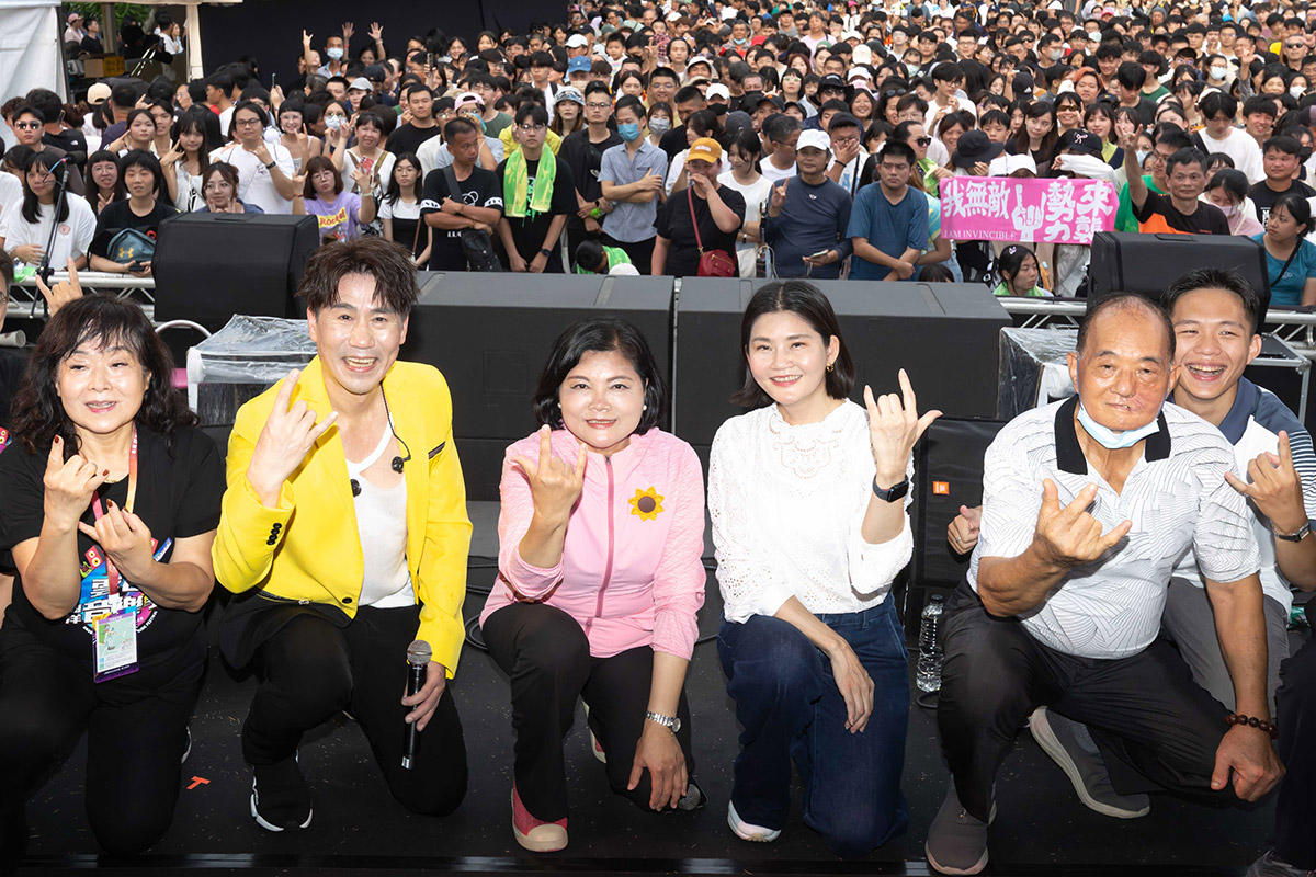 「2025雲西海洋音樂季」首日人潮擠爆三條崙,告五人壓軸登場high翻全場 3 20250728 NEWS 1 11