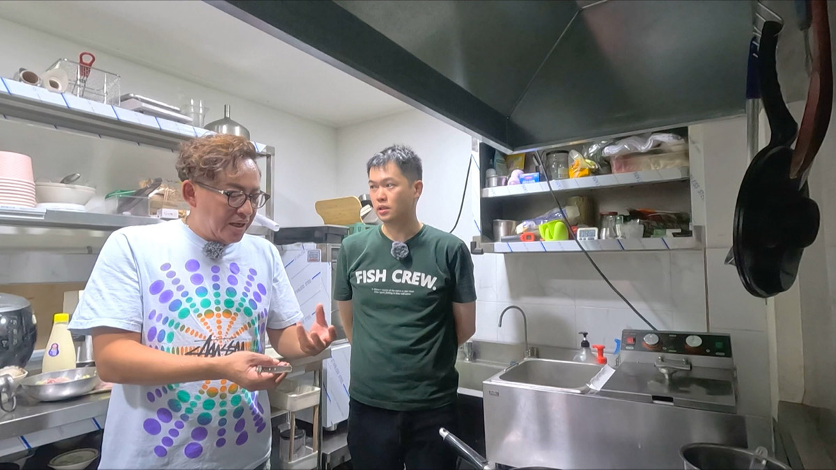 詹姆士《行!鬥陣出國去!》前進《魷魚遊戲》發跡地,籃籃忍不住偷拍歐巴、遭爆「私下難相處」突大哭向媽媽道歉 6 20250731 NEWS 1 43