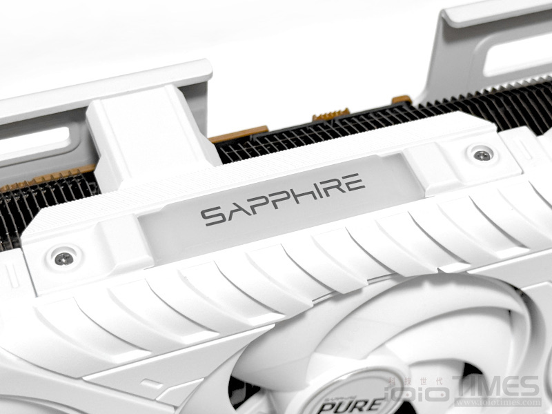 sapphirepurerx9070gre 013 2