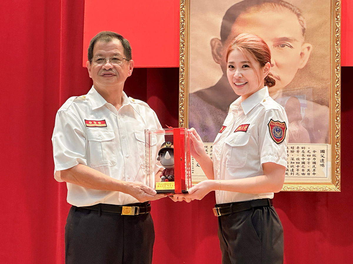 最美消防大使!台劇女神李燕公益捐贈不間斷,KOCSKIN克麗詩黛七週年回饋社會、守護初心 2 20250825 NEWS 1 1