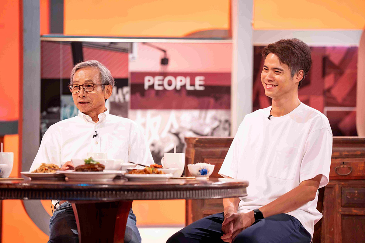 《TVBS看板人物》吳念真、吳定謙父子合體聊家庭,吳念真曝無奈「阿公日常」 3 20250829 NEWS 5 6