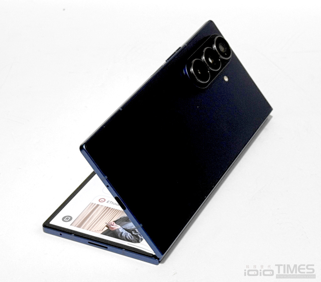 samsunggalaxyzfold7 021 2