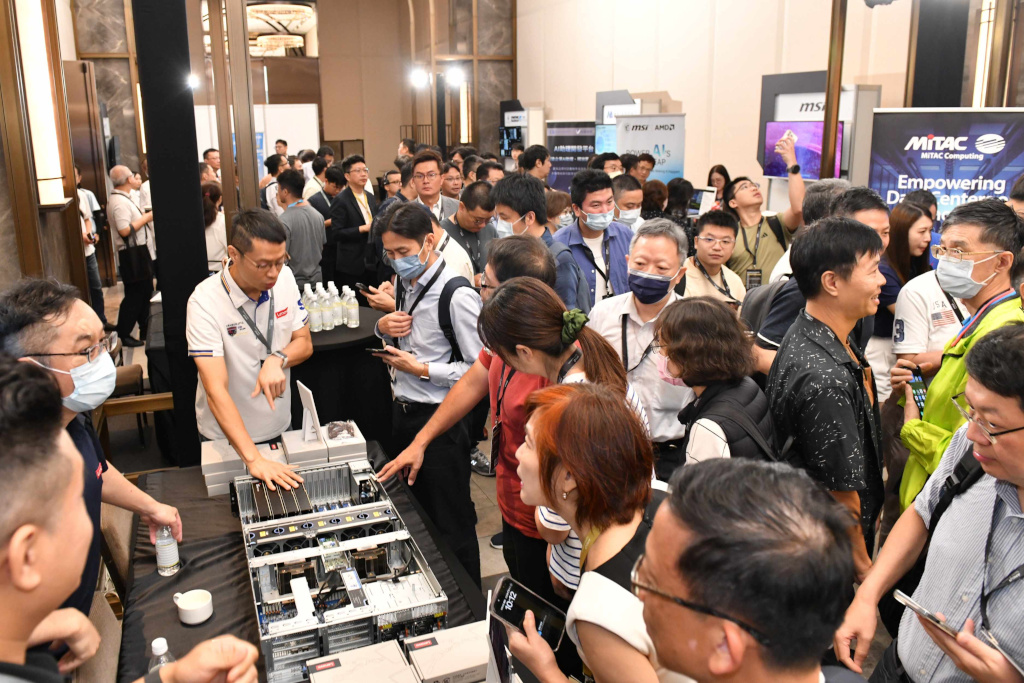 AMD於AI SOLUTIONS DAY展現全方位AI解決方案,引領開放式AI生態系、全面加速產業發展 8 20250904 amd08