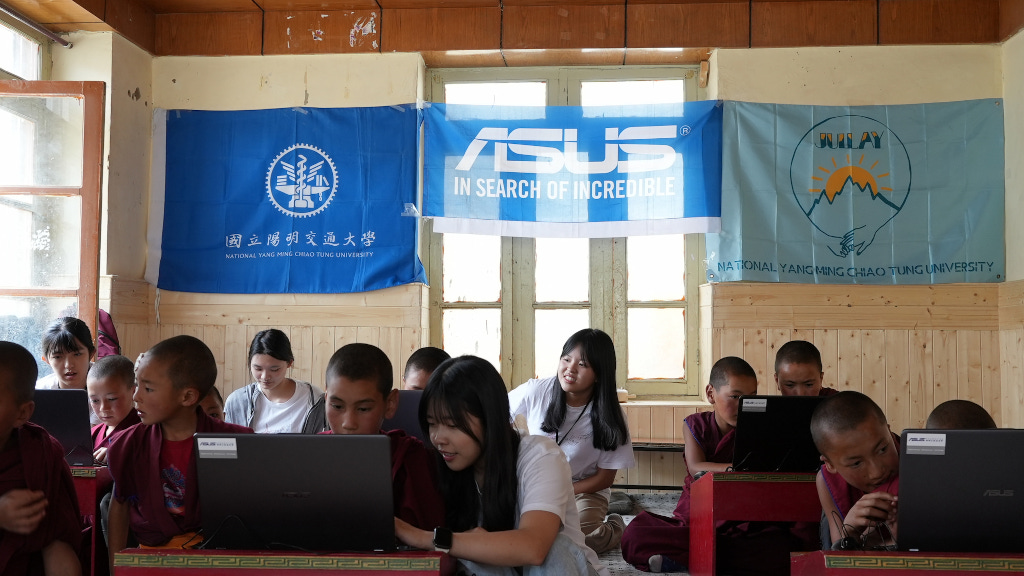 華碩國際志工科技傳愛,點亮數位教育之光 5 20250920 asus05