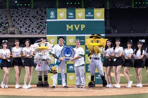 D-Link友訊科技攜手台鋼雄鷹,大巨蛋品牌日發表Wi-Fi 7新品、飆速連線引領未來智慧生活 2 20251002 NEWS 1 9