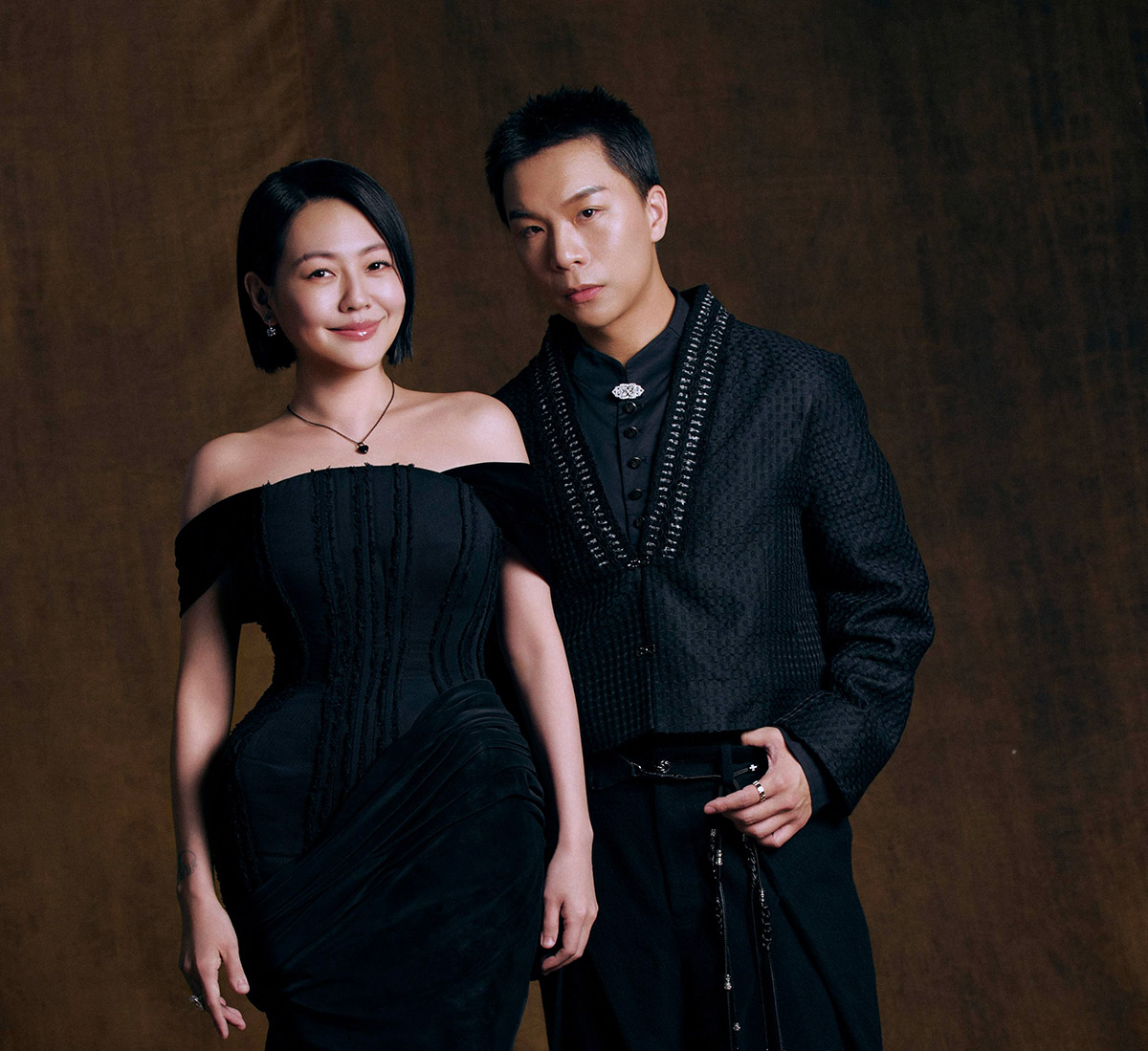 《小姐不熙娣》奪金鐘主持!小S淚謝媽媽、大S,派翠克感念11年追夢路 2 20251018 NEWS 1 38