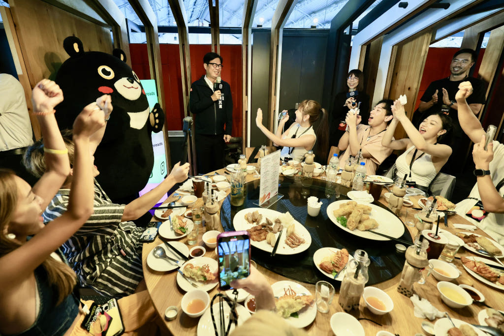 Meta攜手高雄市政府揪國際創作者推高雄觀光、行銷台灣,Instagram邀創作者開拍Reels、發Threads串文,讓世界看見港都 1 20251020 meta01