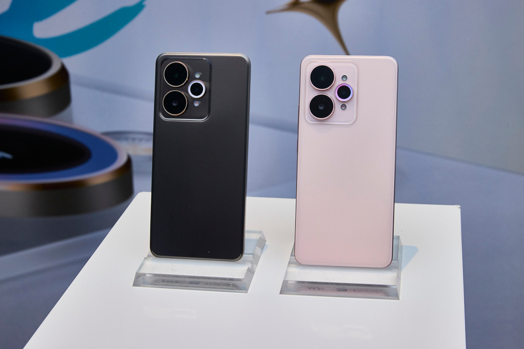 realme 15系列登場、打造專屬都會夜拍「城市不夜機」,跨界合作推出realme 15 Pro權力遊戲限量版、以熱感變色工藝詮釋冰與火傳奇 5 20251022 realme05