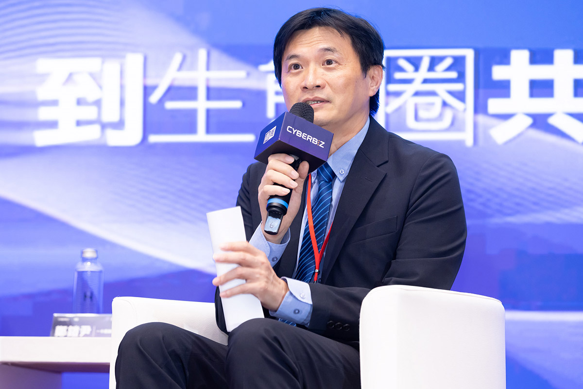 遠傳以AI助攻新零售,四大戰略科技助零售業善用數據、擁抱AI,掌握顧客的心 4 20251022 NEWS 1 24