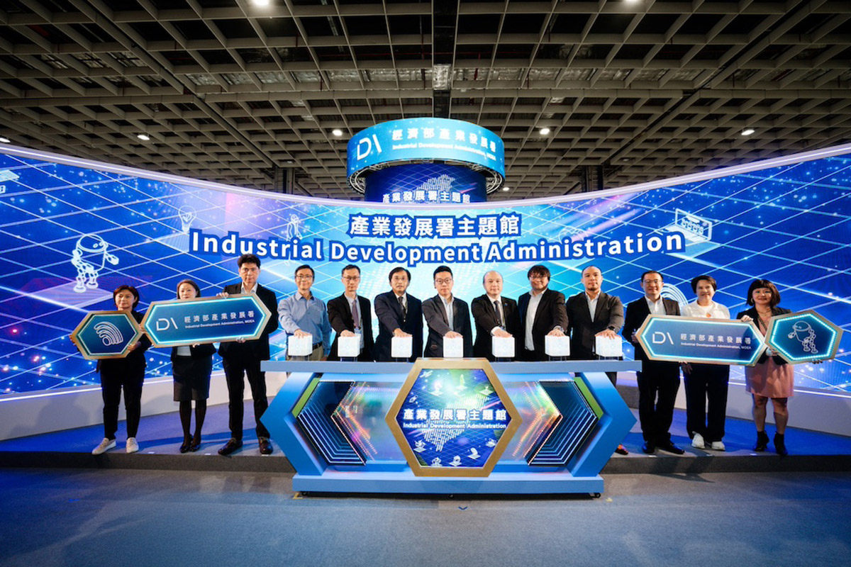 經濟部產發署主題館亮相TAITRONICS 2025,96項AI技術展現防災、生活、人文跨域突破創新應用 2 20251023 NJEWS 1 5