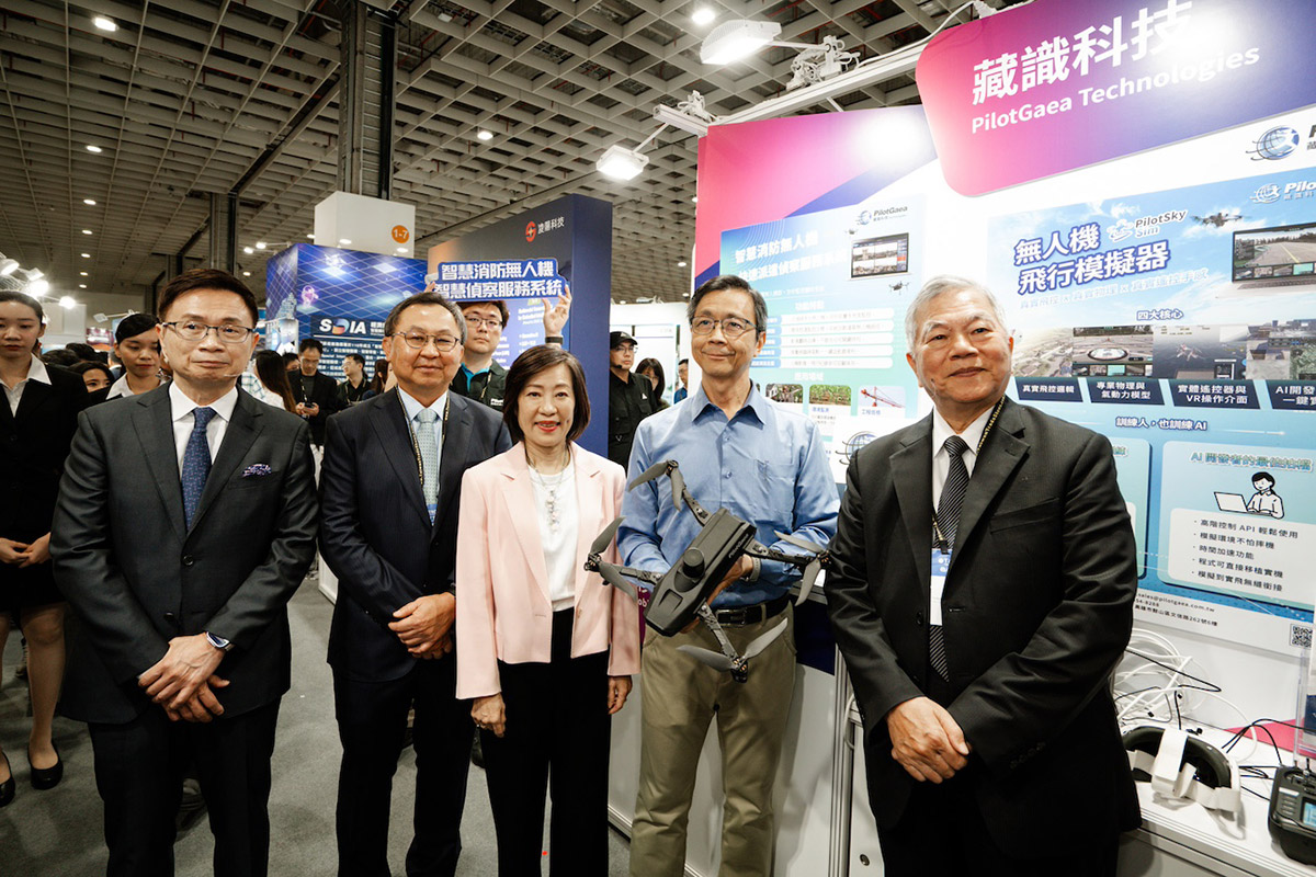 經濟部產發署主題館亮相TAITRONICS 2025,96項AI技術展現防災、生活、人文跨域突破創新應用 5 20251023 NJEWS 1 6